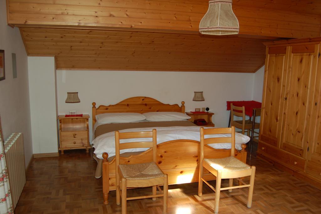 Hotel Millefiori Виго-ди-Фасса Номер фото